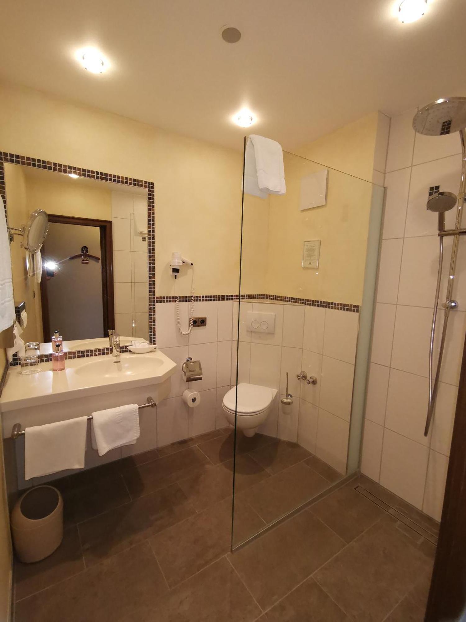 Hotel & Weinhaus Anker