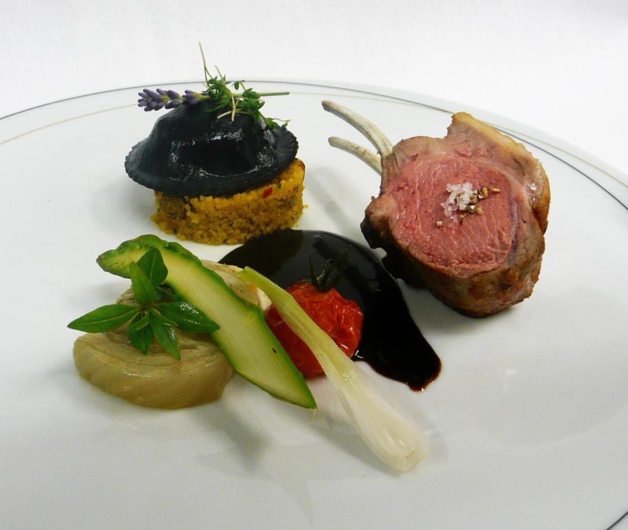 & Weinhaus Anker Hotel 4*